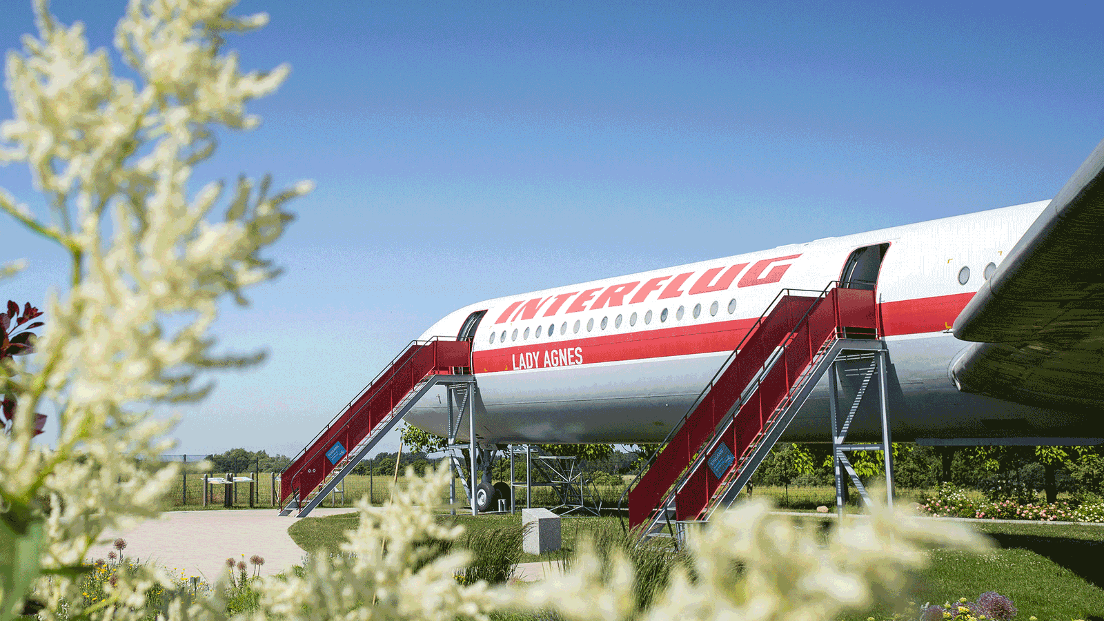 Berlin & Brandenburg beste Lady Agnes Flugzeug