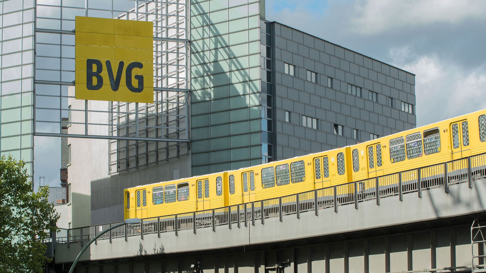 Berlin Live Streik BVG BRF