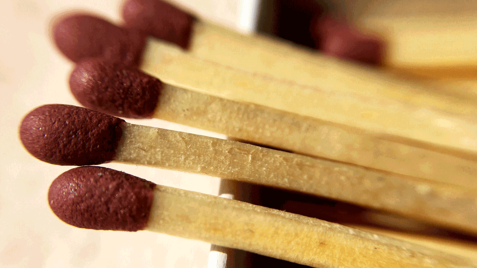 201208 Warum Darum Mensch Streichholz