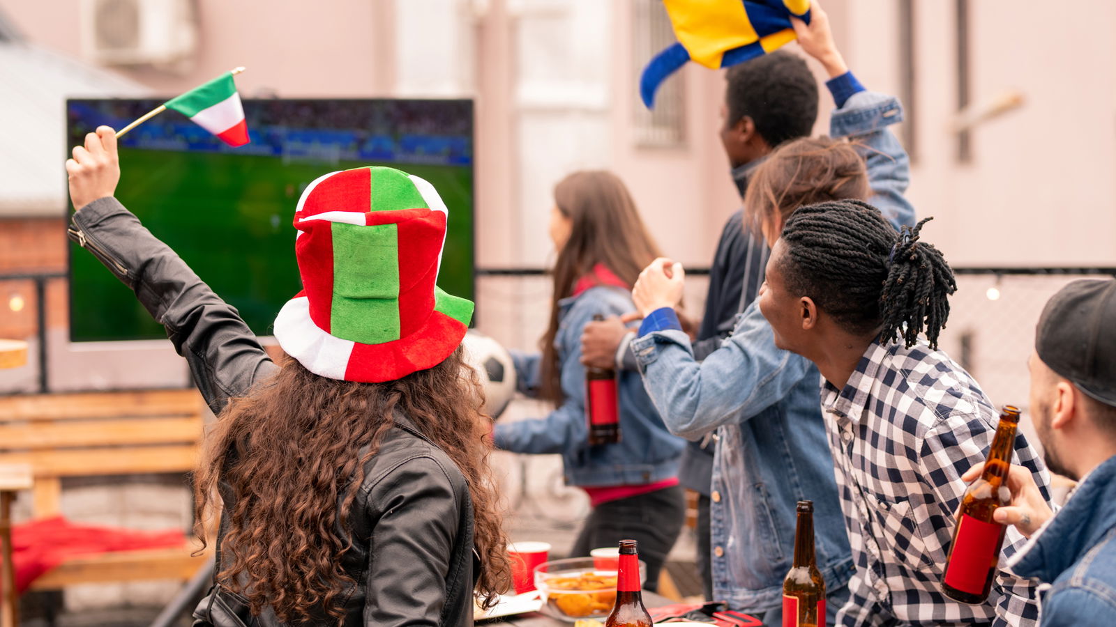 Berlin-und-Brandenburg-Fussball-Public-Viewing-Alter-Krug-Dahlem