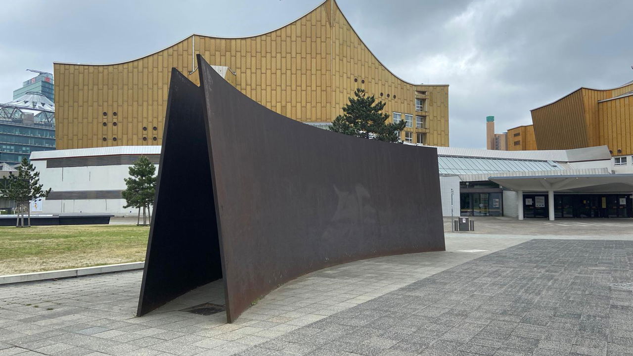 IDKOKDW-Die-Metallplatten-ander-Philharmonie