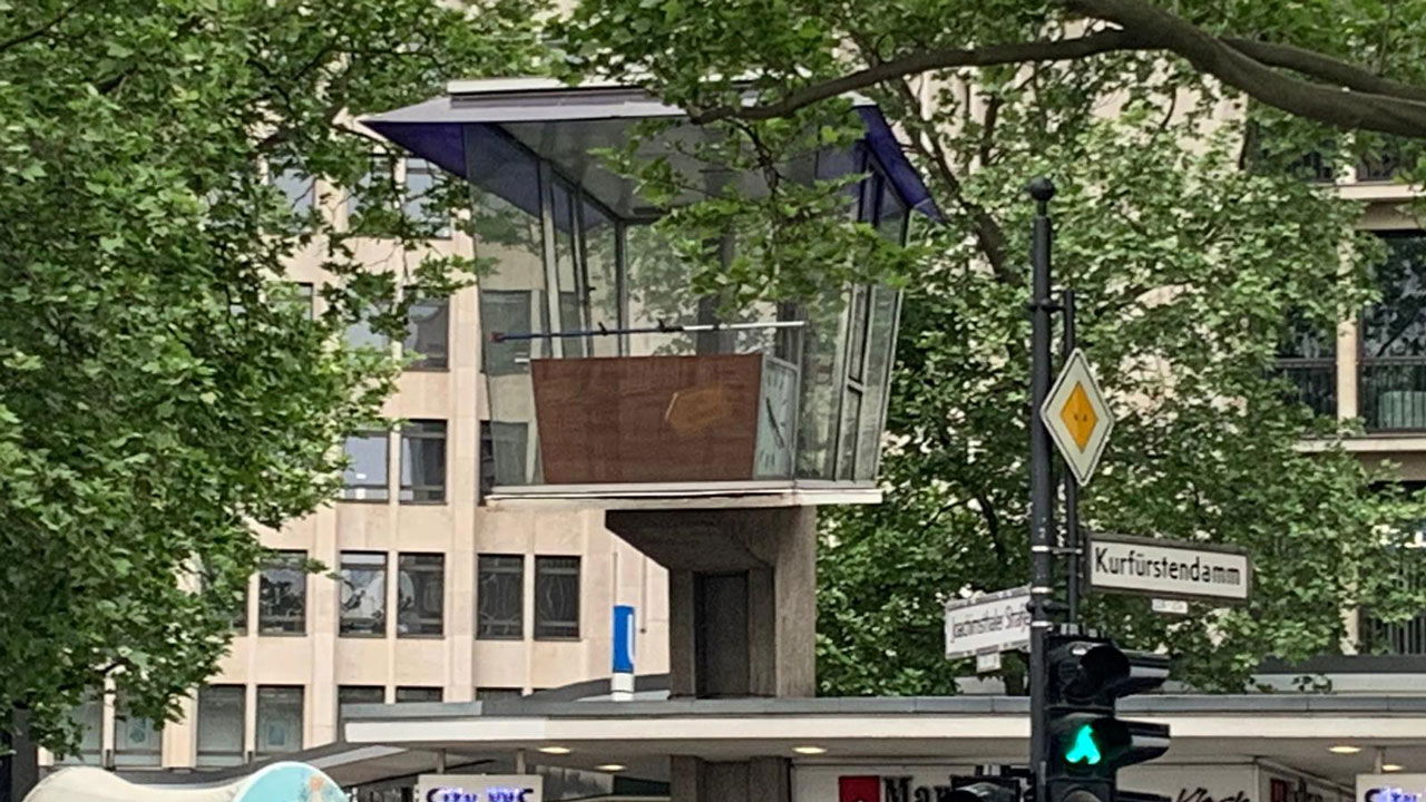 brf-idkokdw-verkehrskanzel-auf-dem-kudamm