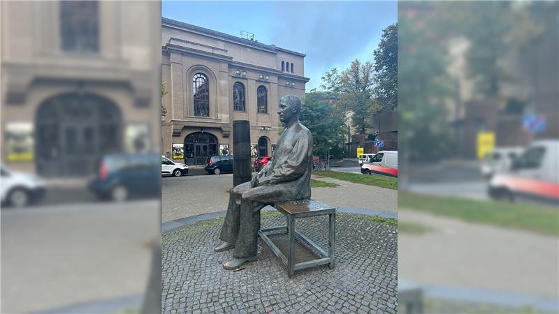 Brecht Brecht Brecht