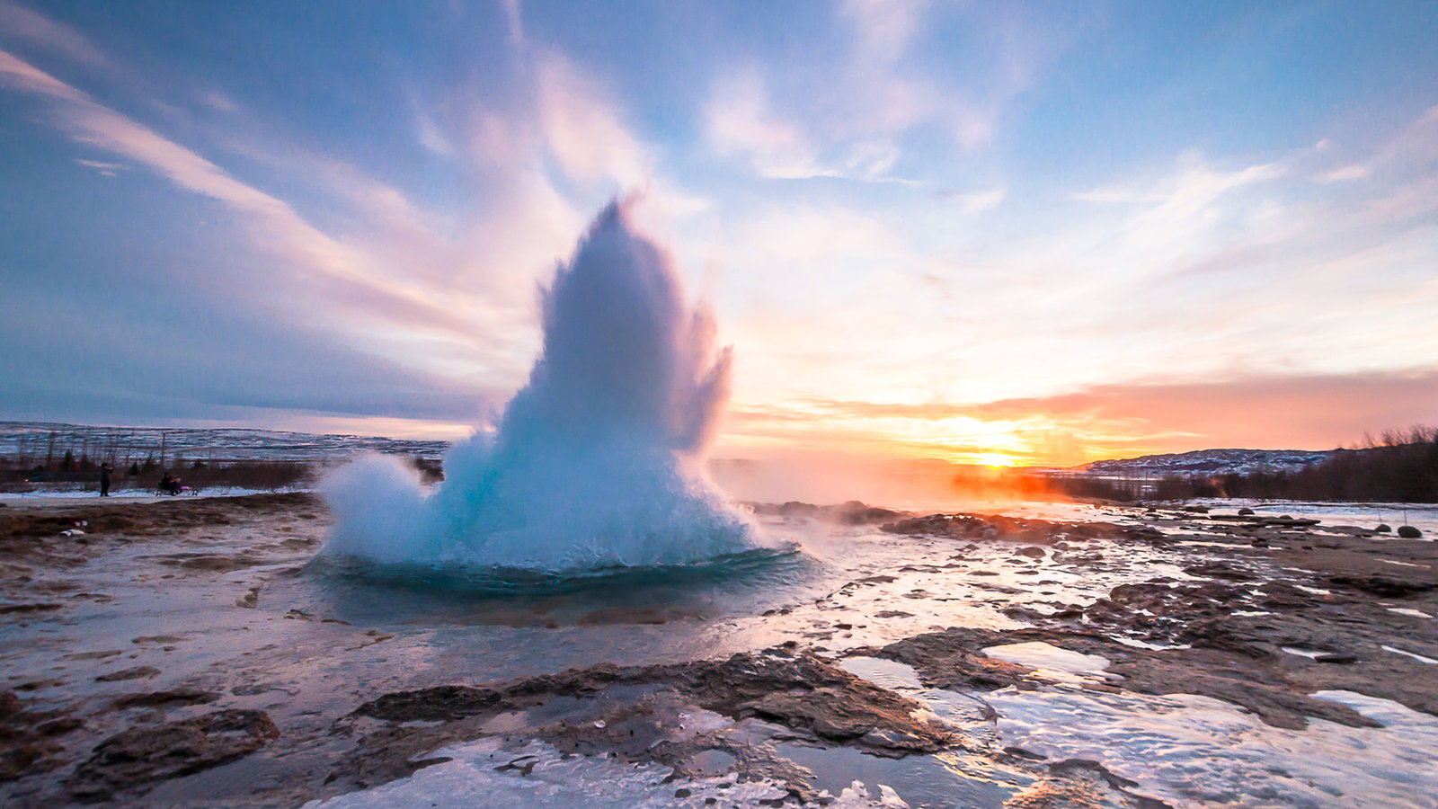 Geysir bei Sonnenuntergang