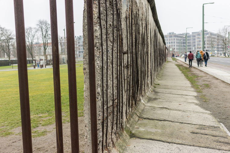 Das „Stützwandelement UL 12.41“ bekamen die wenigsten DDR-Bürger zu sehen, auch wenn es in westlichen Köpfen für „Die Mauer“ stand. 